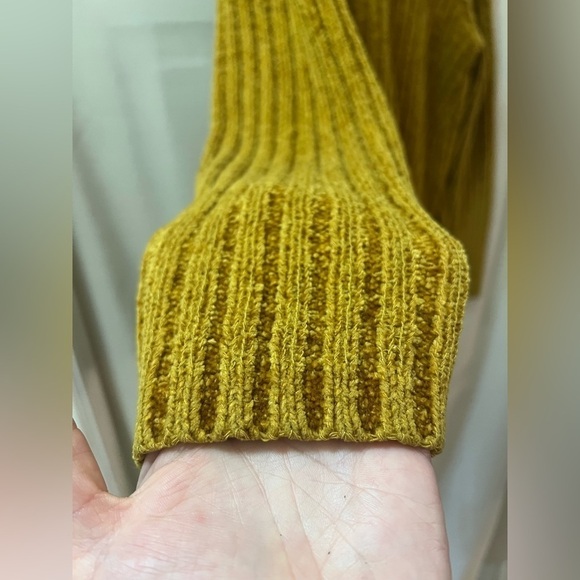 ⚫️ BOGO Jachs Girlfriend mustard yellow long sleeve sweater womens size small - Picture 5 of 8